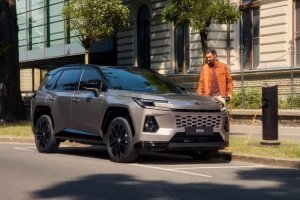 Täysin uusi Toyota RAV4 Plug-in Hybrid -mallisto on nyt kokonaisuudessaan hinnoiteltu ✨